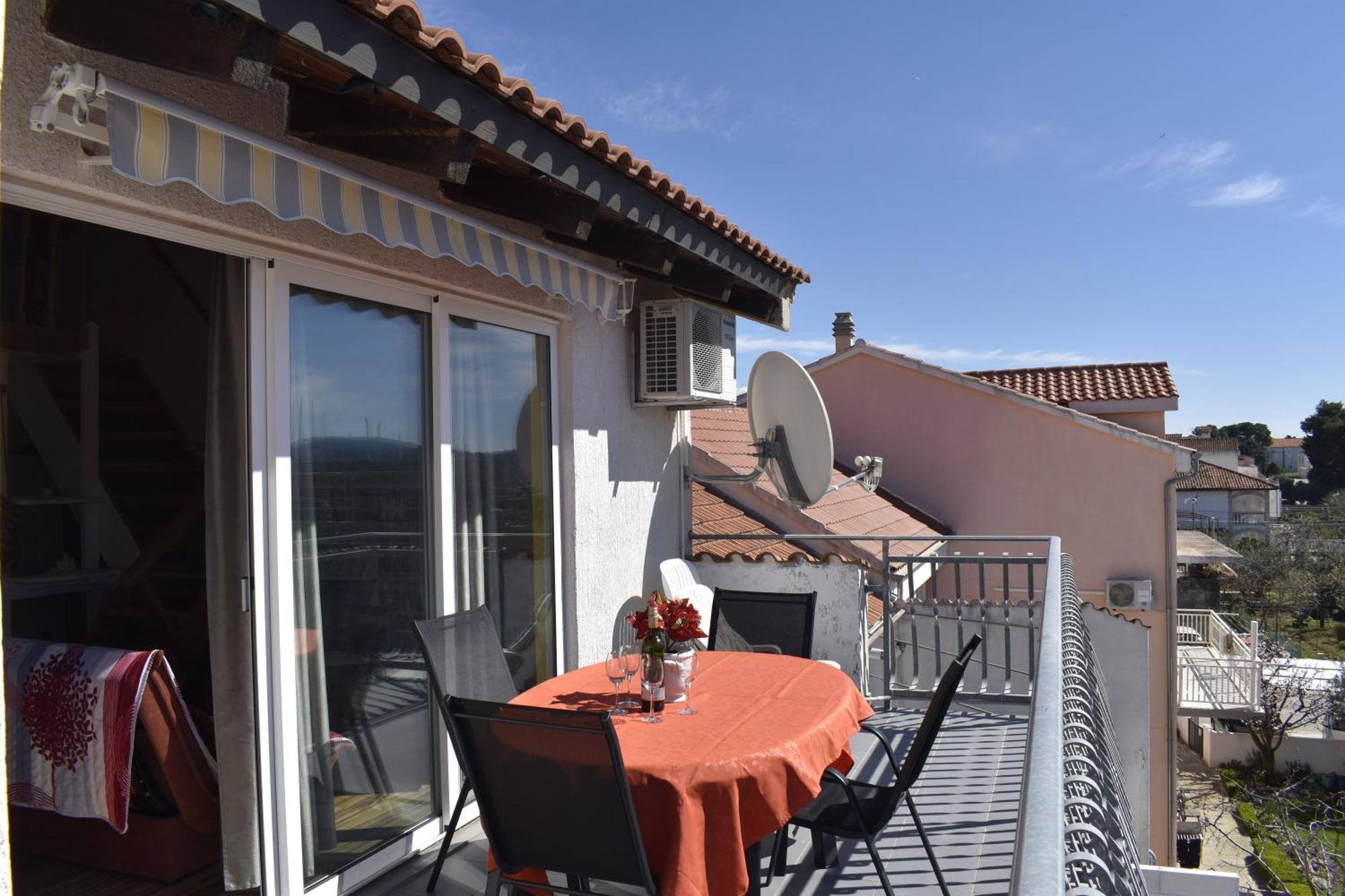 Apartman Marko Tribunj  Luaran gambar